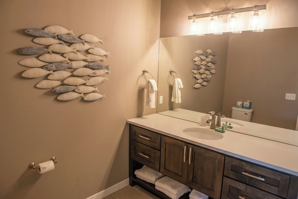 Bathroom sink