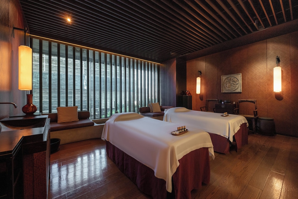 Massage in accommodation