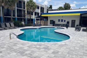 thumbnail: Pool