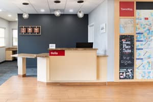 thumbnail: Reception