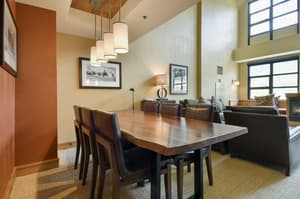 thumbnail: Dining room