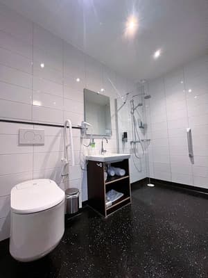 thumbnail: Bathroom