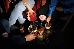 thumbnail: Bar (on property)