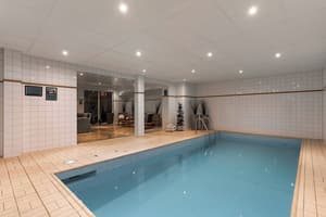 thumbnail: Indoor/outdoor pool