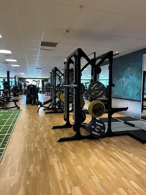 thumbnail: Gym