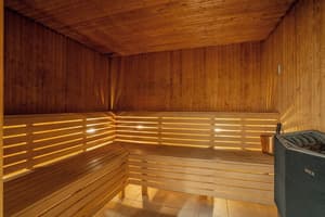 thumbnail: Sauna