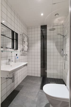thumbnail: Bathroom
