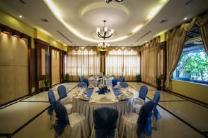 thumbnail: Banquet hall