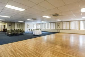 thumbnail: Banquet hall