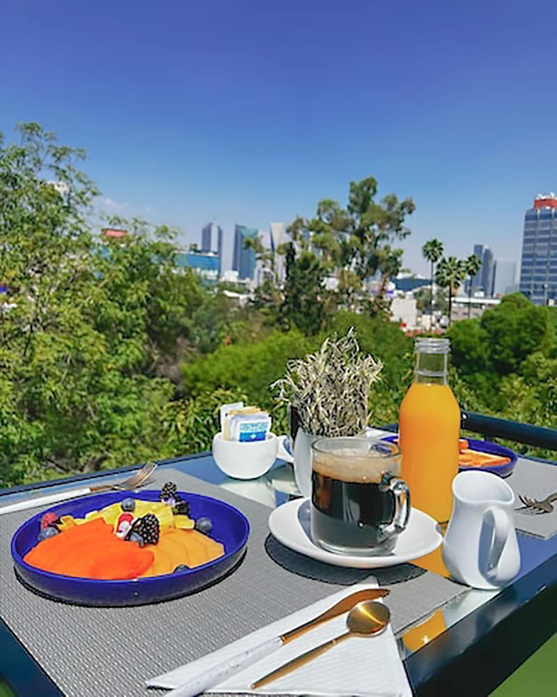 Breakfast meal