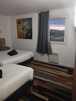 thumbnail: Room amenity