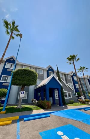 thumbnail: Exterior