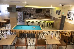 thumbnail: Restaurant