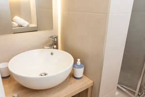 thumbnail: Bathroom sink
