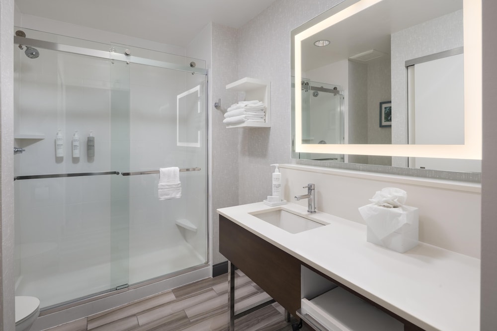 Bathroom shower
