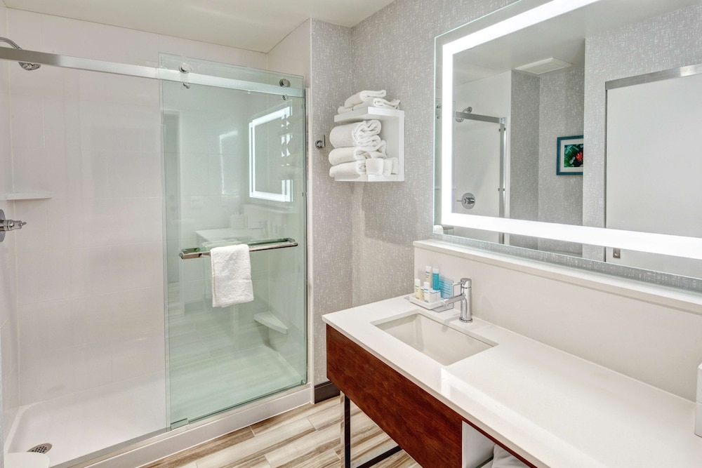 Bathroom shower