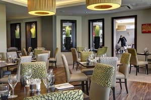 thumbnail: Restaurant