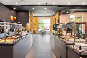 thumbnail: Breakfast area