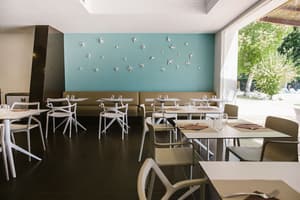 thumbnail: Breakfast area