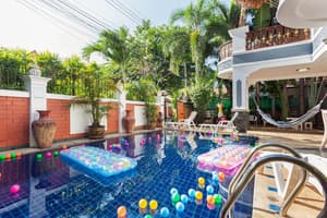 thumbnail: Pool