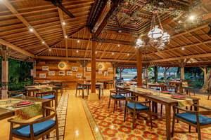 thumbnail: Restaurant