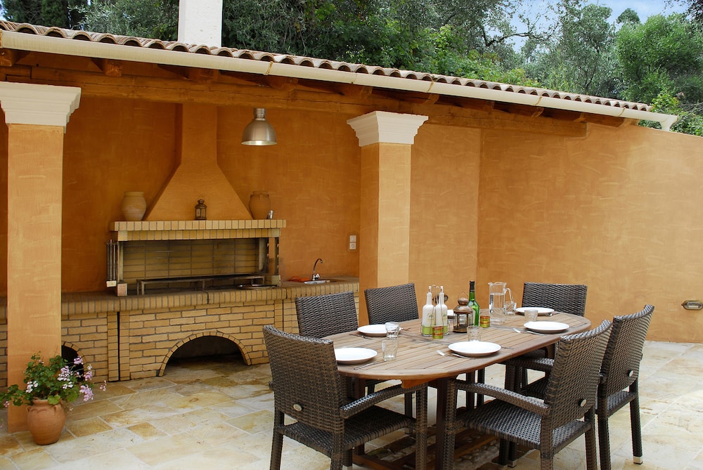 BBQ/picnic area