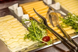 thumbnail: Breakfast buffet