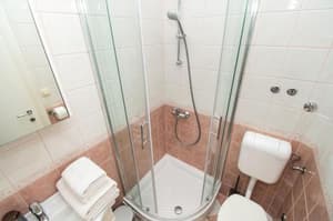 thumbnail: 410686675.jpg