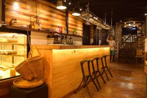 thumbnail: Bar (on property)