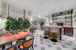 thumbnail: Breakfast area
