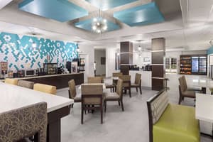 thumbnail: Breakfast area