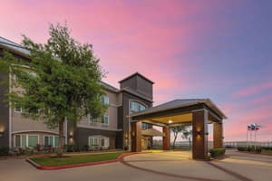 thumbnail: Exterior