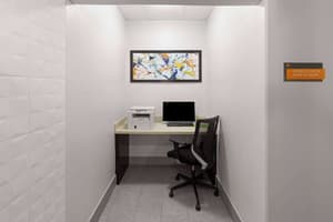 thumbnail: Business center