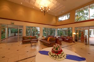 thumbnail: Lobby sitting area