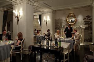 thumbnail: Restaurant