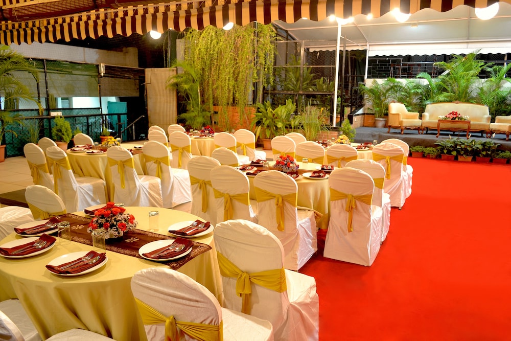 Outdoor banquet area