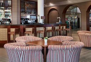 thumbnail: Bar (on property)