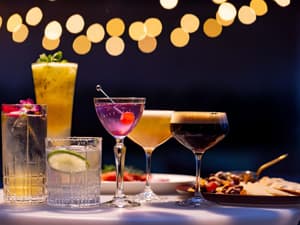 thumbnail: Bar (on property)
