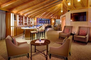 thumbnail: Bar (on property)