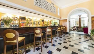 thumbnail: Bar (on property)