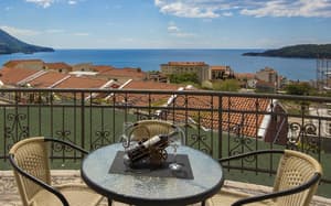 thumbnail: Balcony