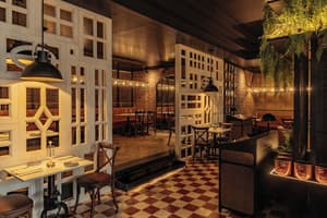 thumbnail: Outdoor dining