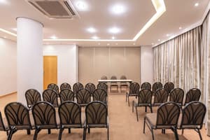 thumbnail: Business center