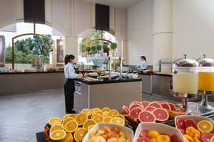 thumbnail: Restaurant