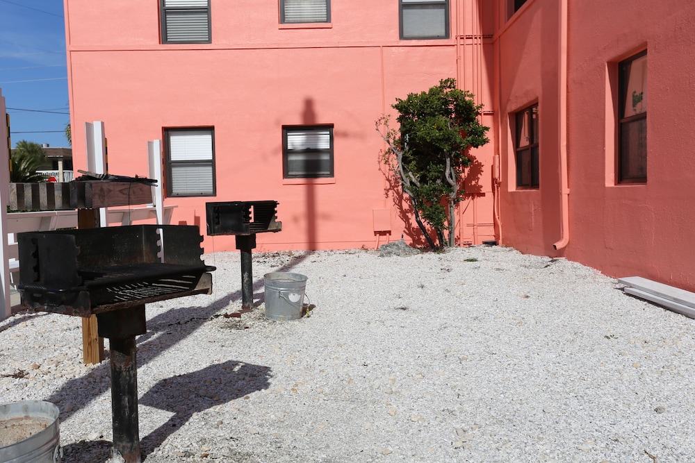 BBQ/picnic area