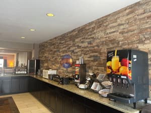 thumbnail: Breakfast area