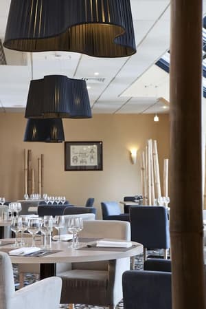 thumbnail: Restaurant