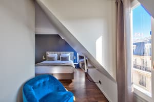 thumbnail: Room