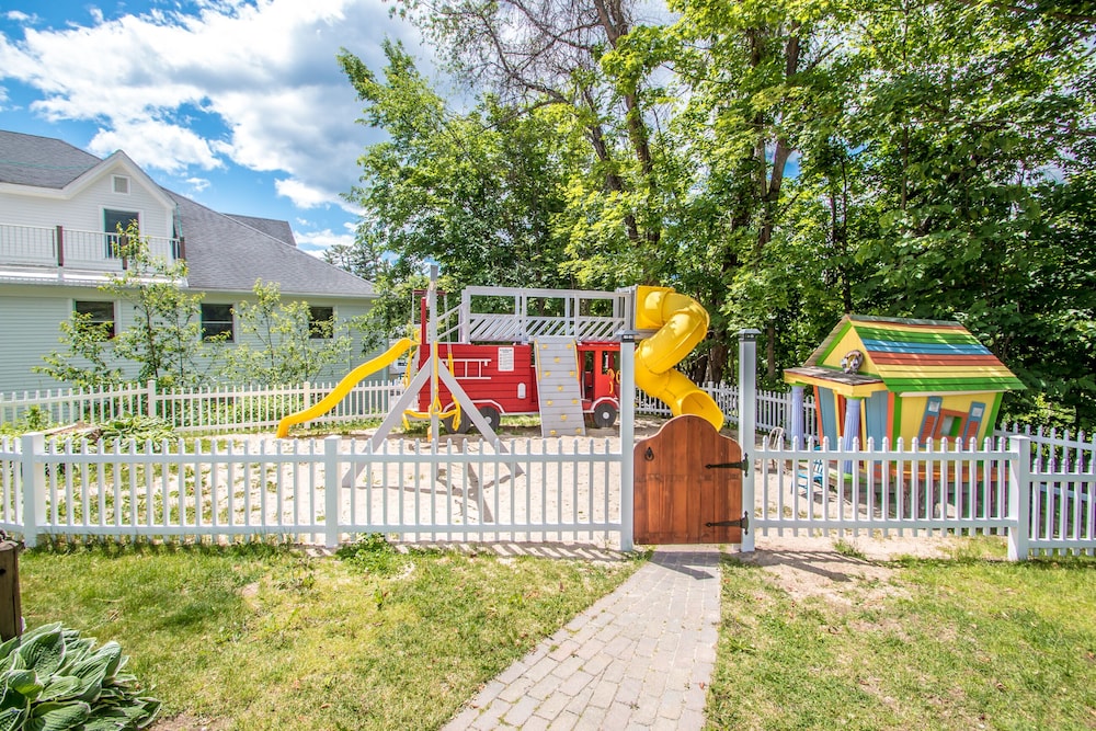 Children's play area - outdoor