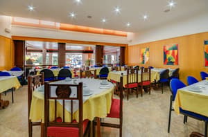 thumbnail: Breakfast area